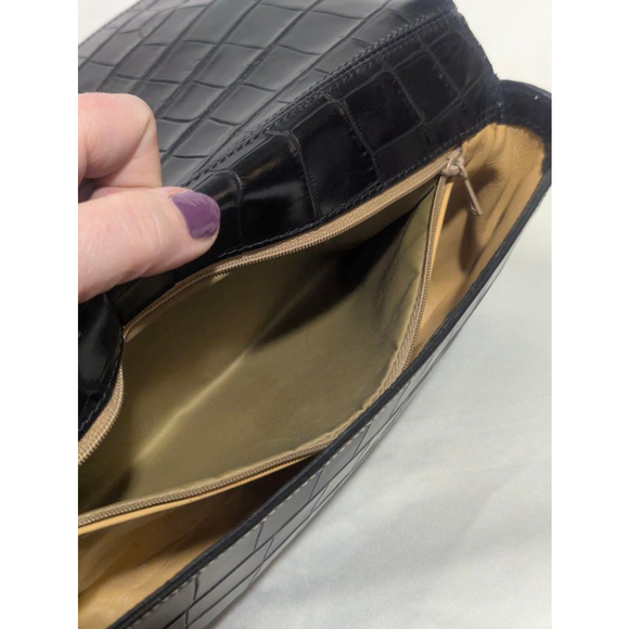 Dooney & Bourke Vintage Croco Black Embossed Shoulder Bag - Picture 12 of 16